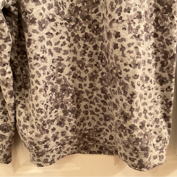 Athleta Studio to Street Splatter Print Crewneck Sweatshirt - Size Small - Picture 5 of 9